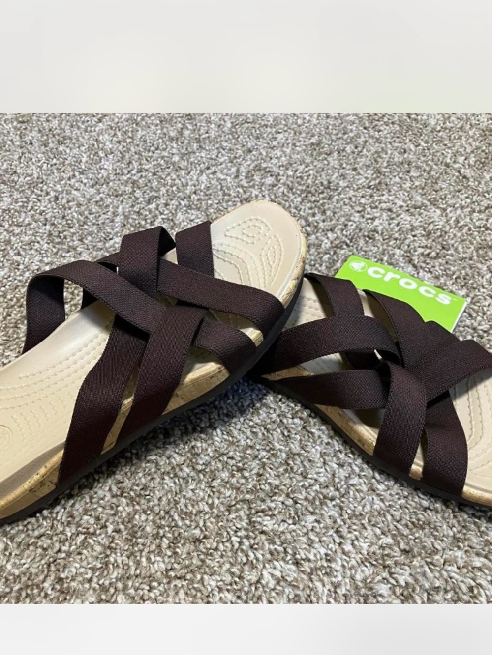 CROCS Edie Stretch Sandal Brown NWT women’s size 6 - Picture 2 of 8